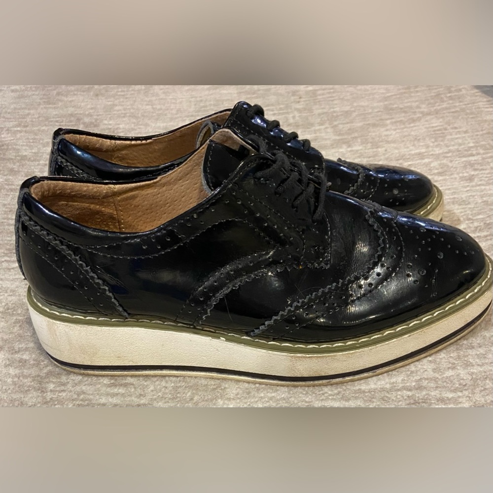 Dadawen Black Platform Lace Up Wingtip Oxford Shoes Womens Size 8.5 US